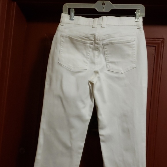 JEANS Gloria Vanderbilt Amanda White Straight foot Jean - Picture 2 of 8